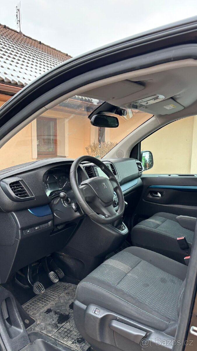 Peugeot Traveller - 8