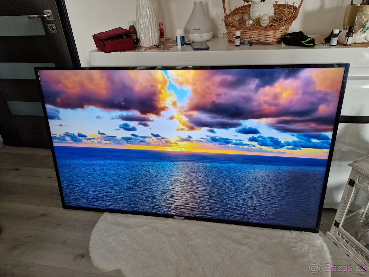 Obrovská 4K UltraHD Smart Televize Philips 65PUS6162 - 8