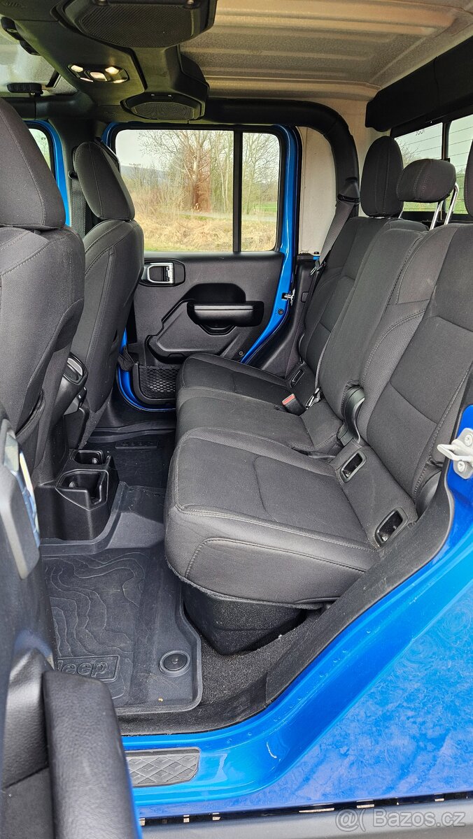 Jeep Gladiator 3,6 V6 - 8