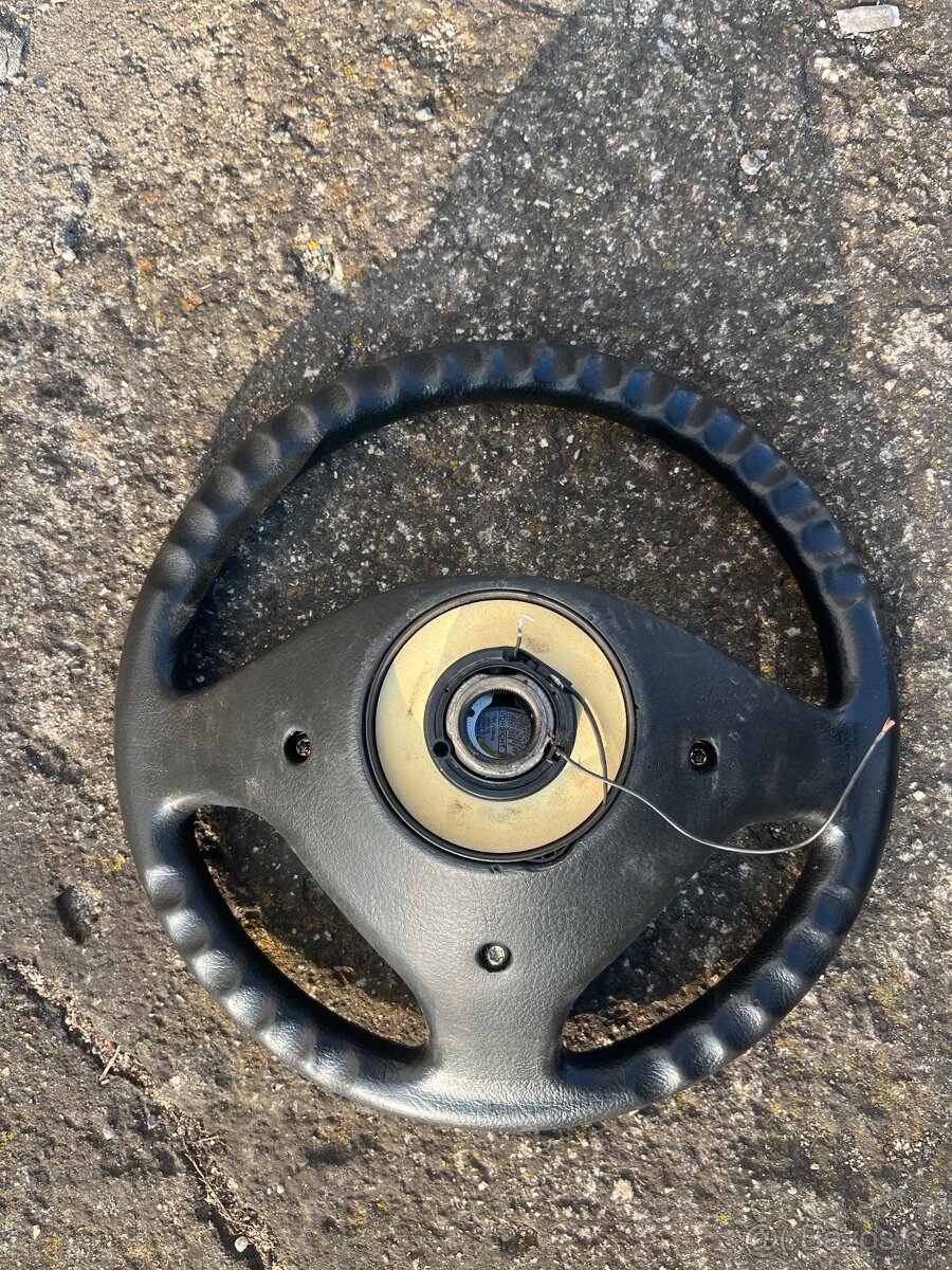 Tříramenný volant Seat, VW, Škoda atd - 8