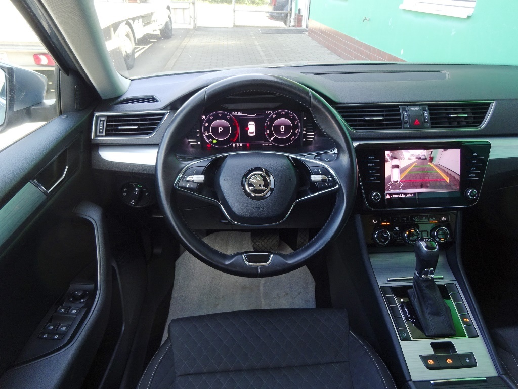 SUPERB COMBI III FC Bussines 2,0 TDI 110kW + 7st. DSG-1.Maj. - 8