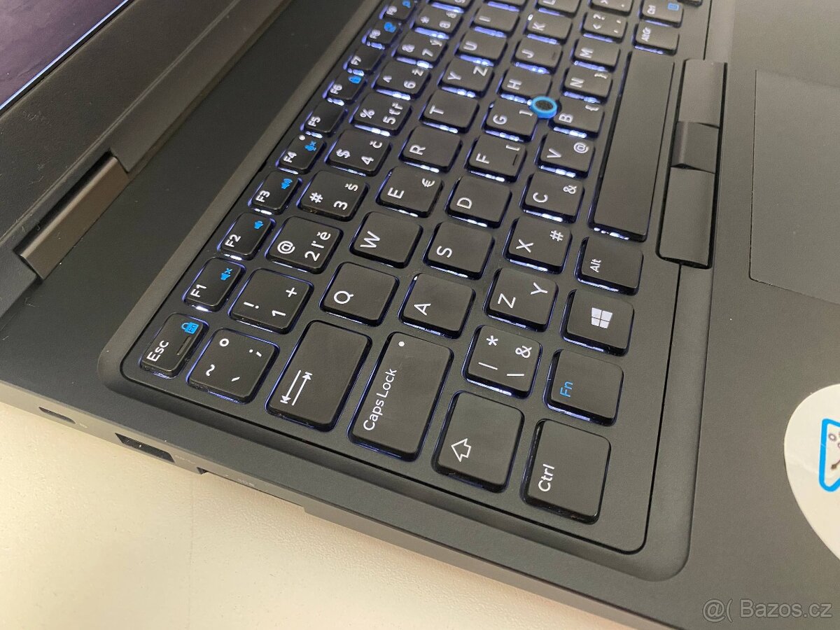 Dell Latitude 5591 15,6“/Intel Core i7-8.gen /SSD 240GB/RAM - 8