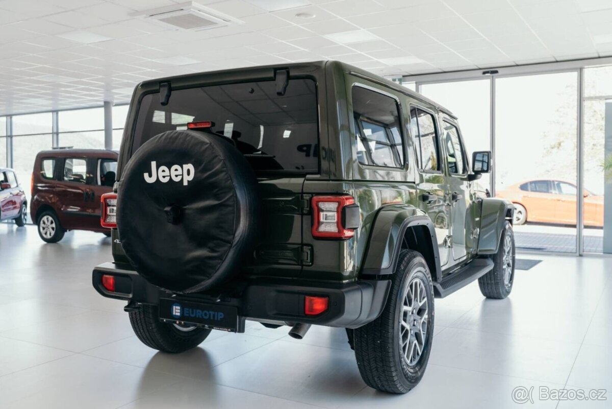 Jeep Wrangler - 8