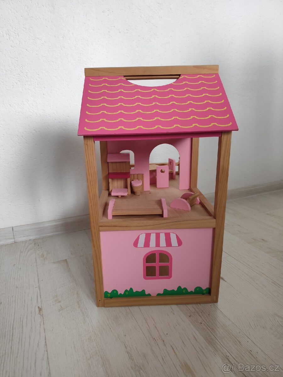 Dřevěný domeček pro panenky. - 8