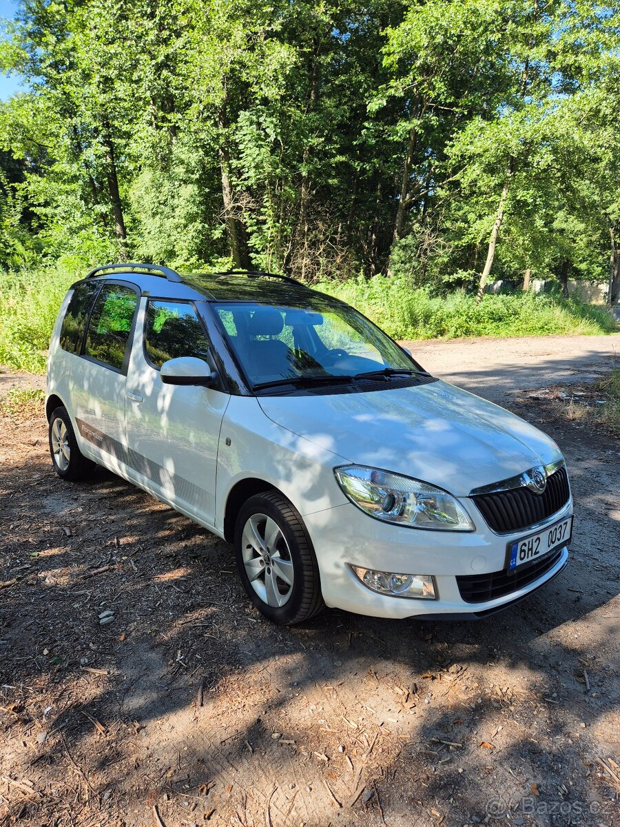 Prodám Škoda Roomster 1,2 TSI - 8