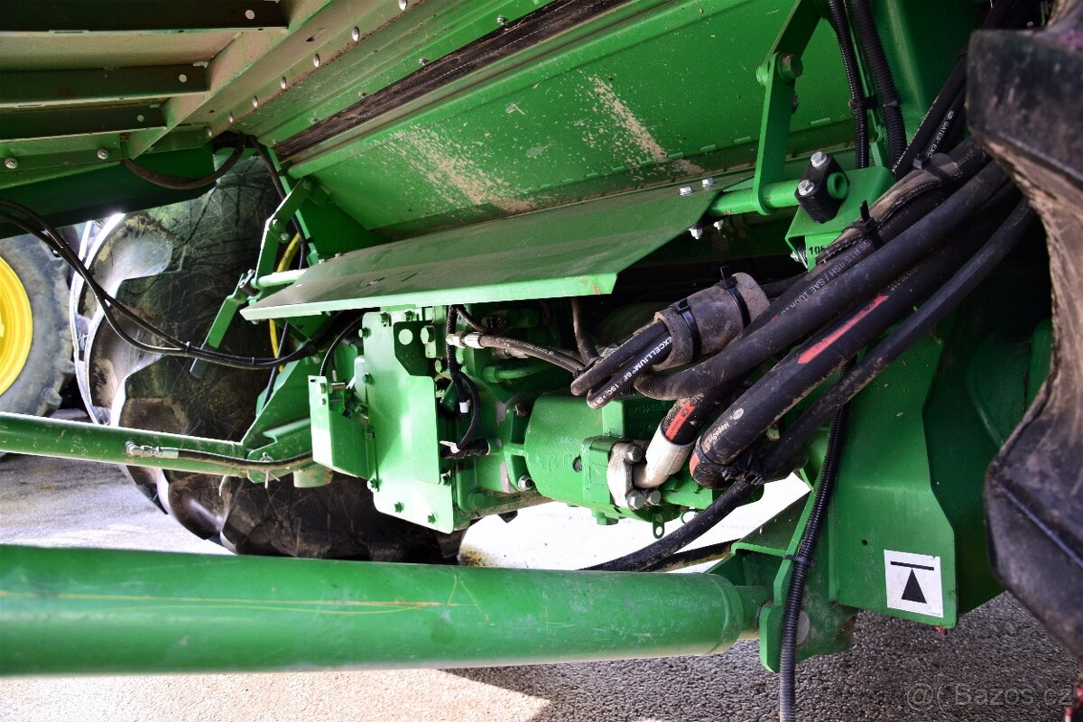 Sklízecí mlátička John Deere T660 HM č.38 - 8