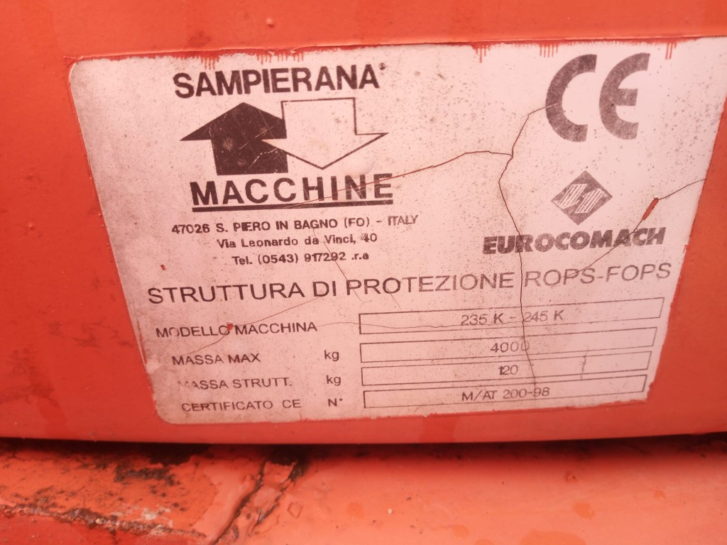 Prodám kloubový traktorbagr EUROCOMACH - 8