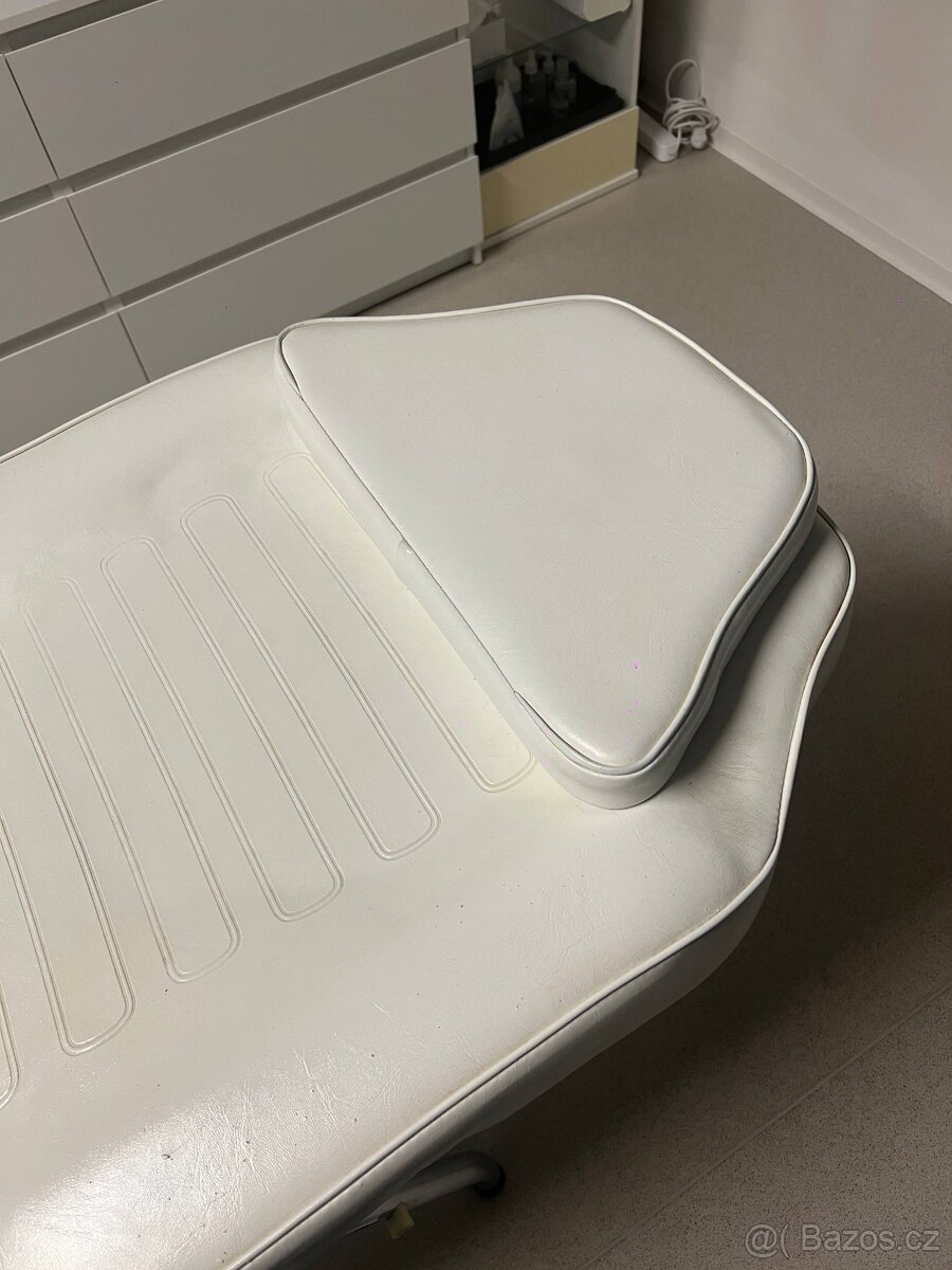 Kosmetické lehátko - 8