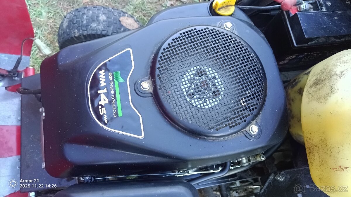 Zahradní traktor Mountfield - 8