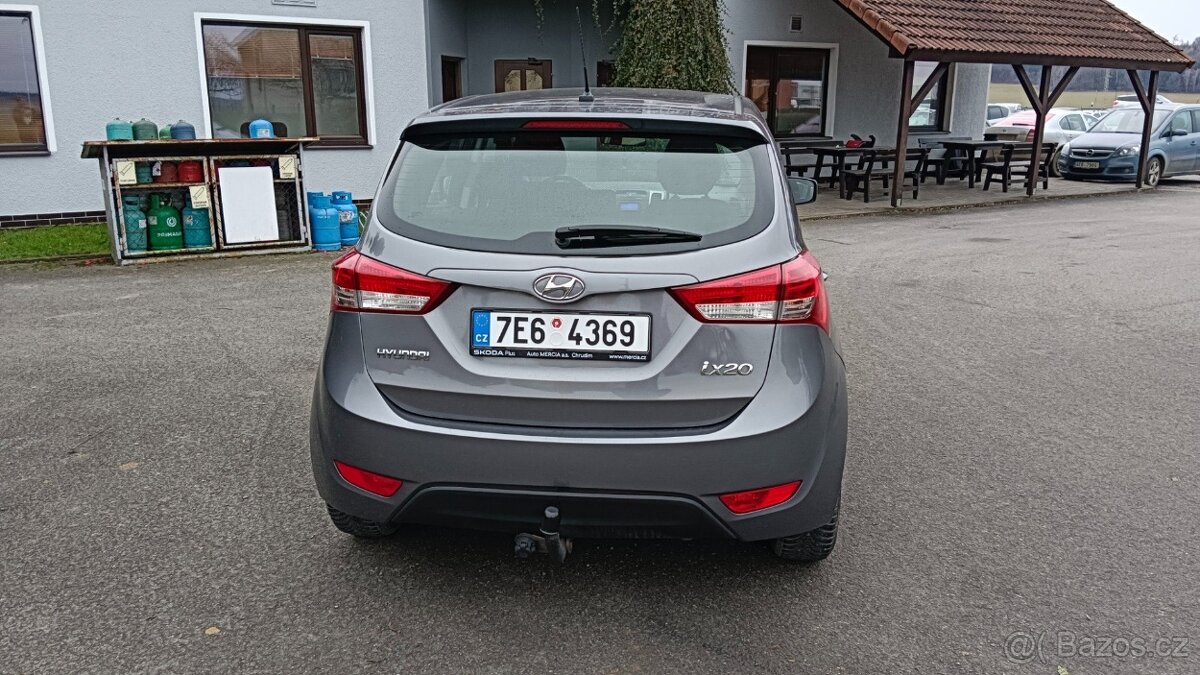 Hyundai ix20 1.4I - 8