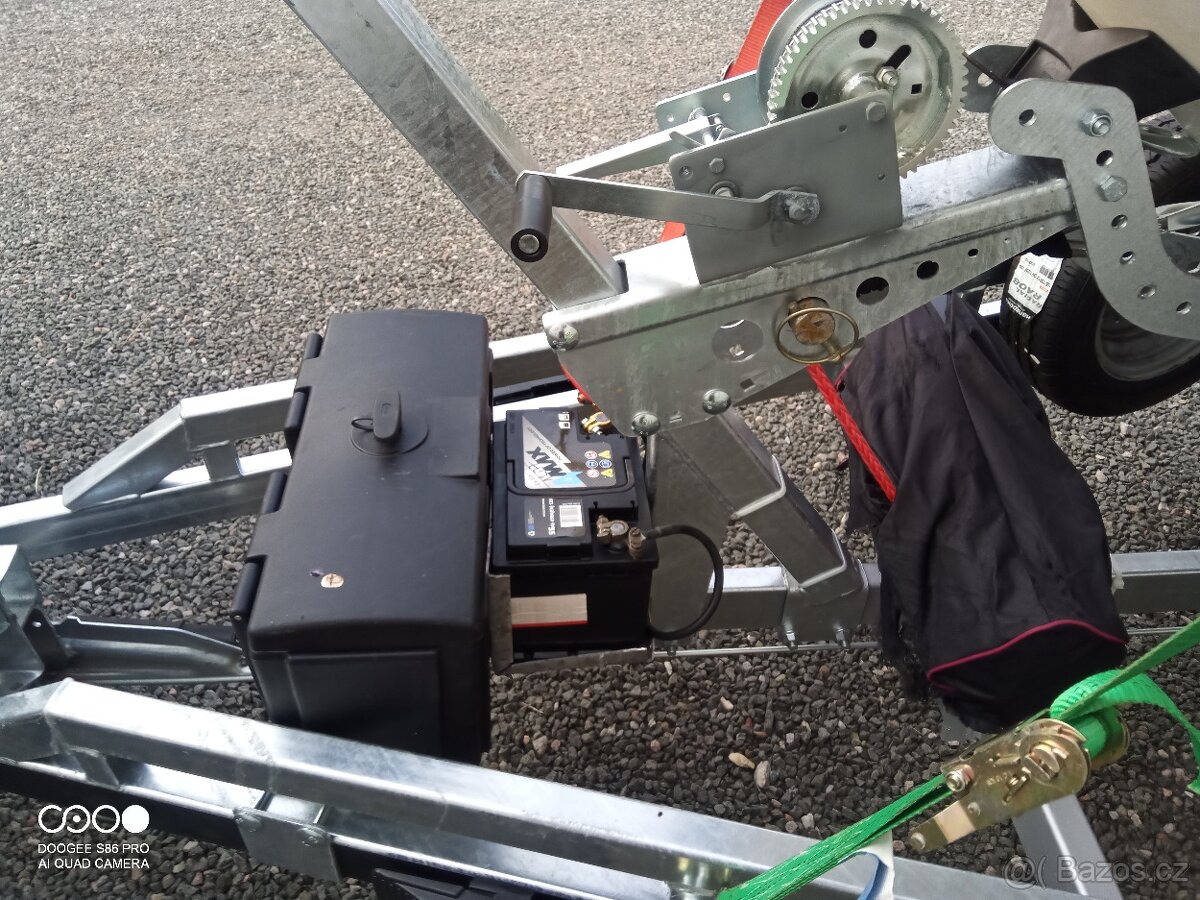 Bayliner Capri 602 diesel - 8