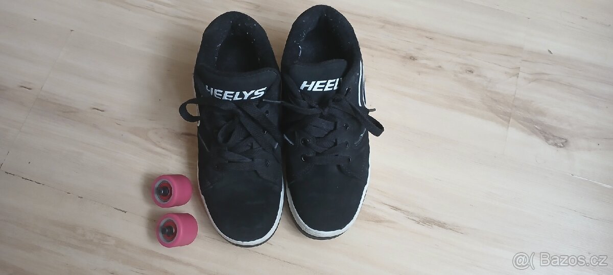 Jezdící boty Heelys vel.36,5 - 8