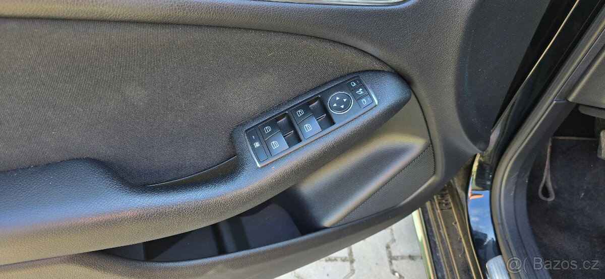 Mercedes-Benz B180, r.v. 2012, nájezd 167000km - 8