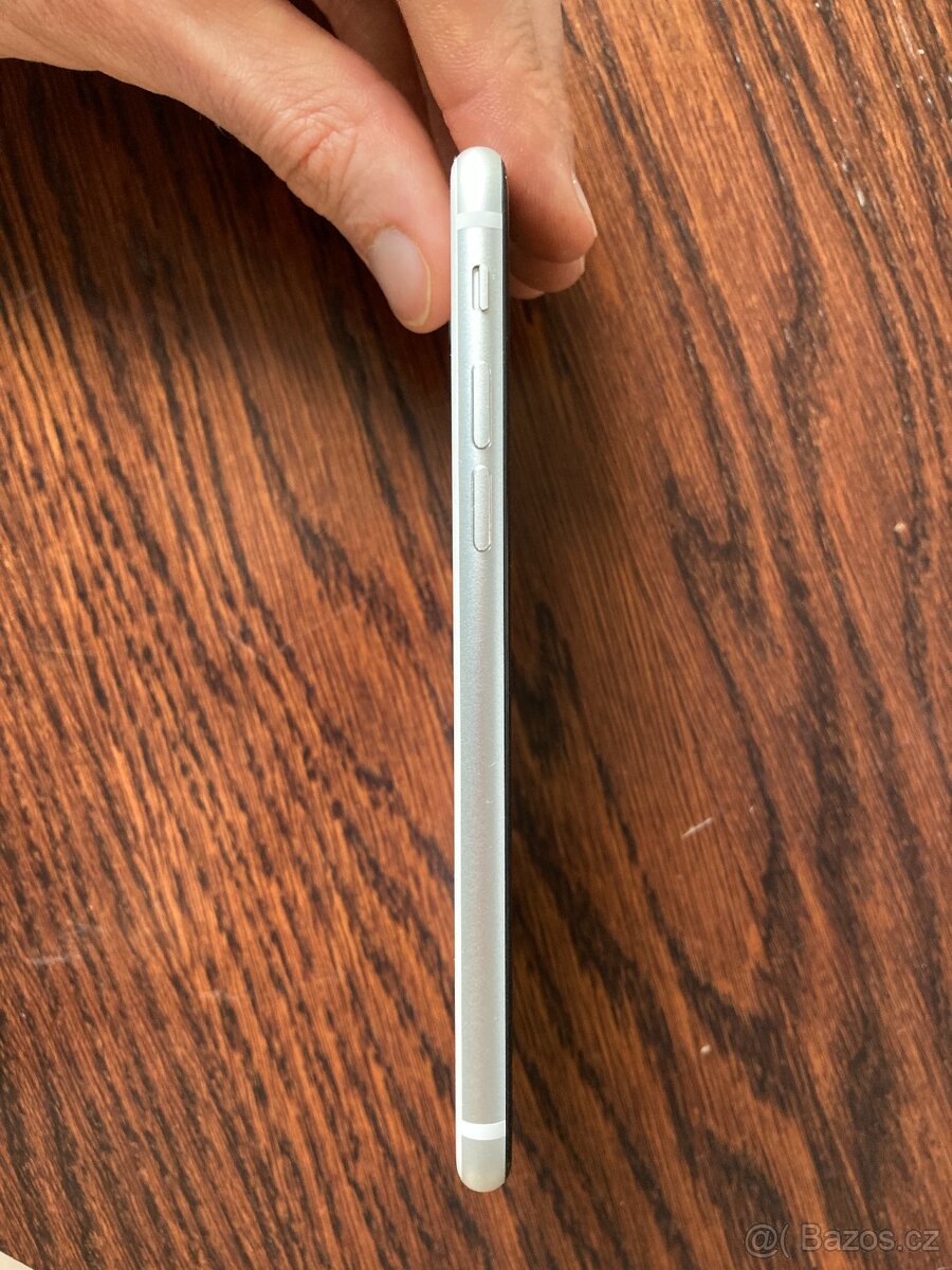 iPhone SE 2020 128GB Starlight NOVÝ stav 84% baterie - 8