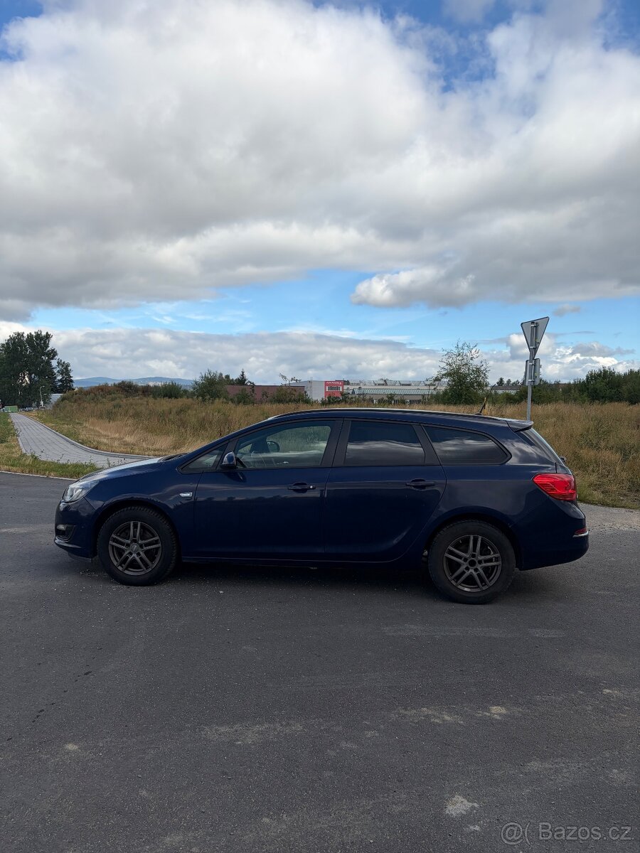 Opel Astra J 1.6 cdti - 8