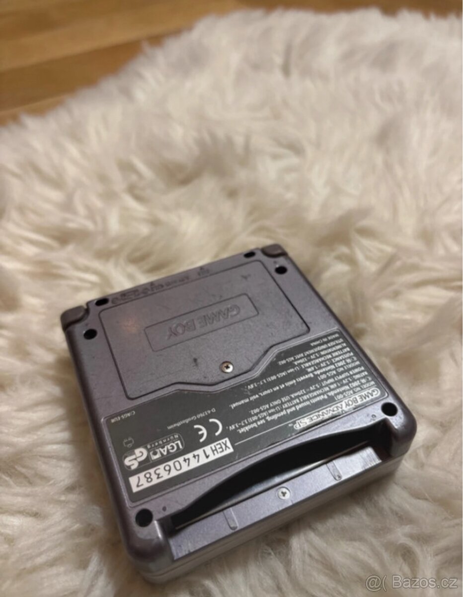 Nintendo GameBoy Advance SP - 8