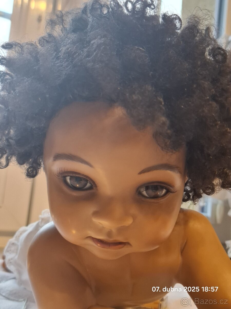 Sběratelská porcelánová panenka - 8