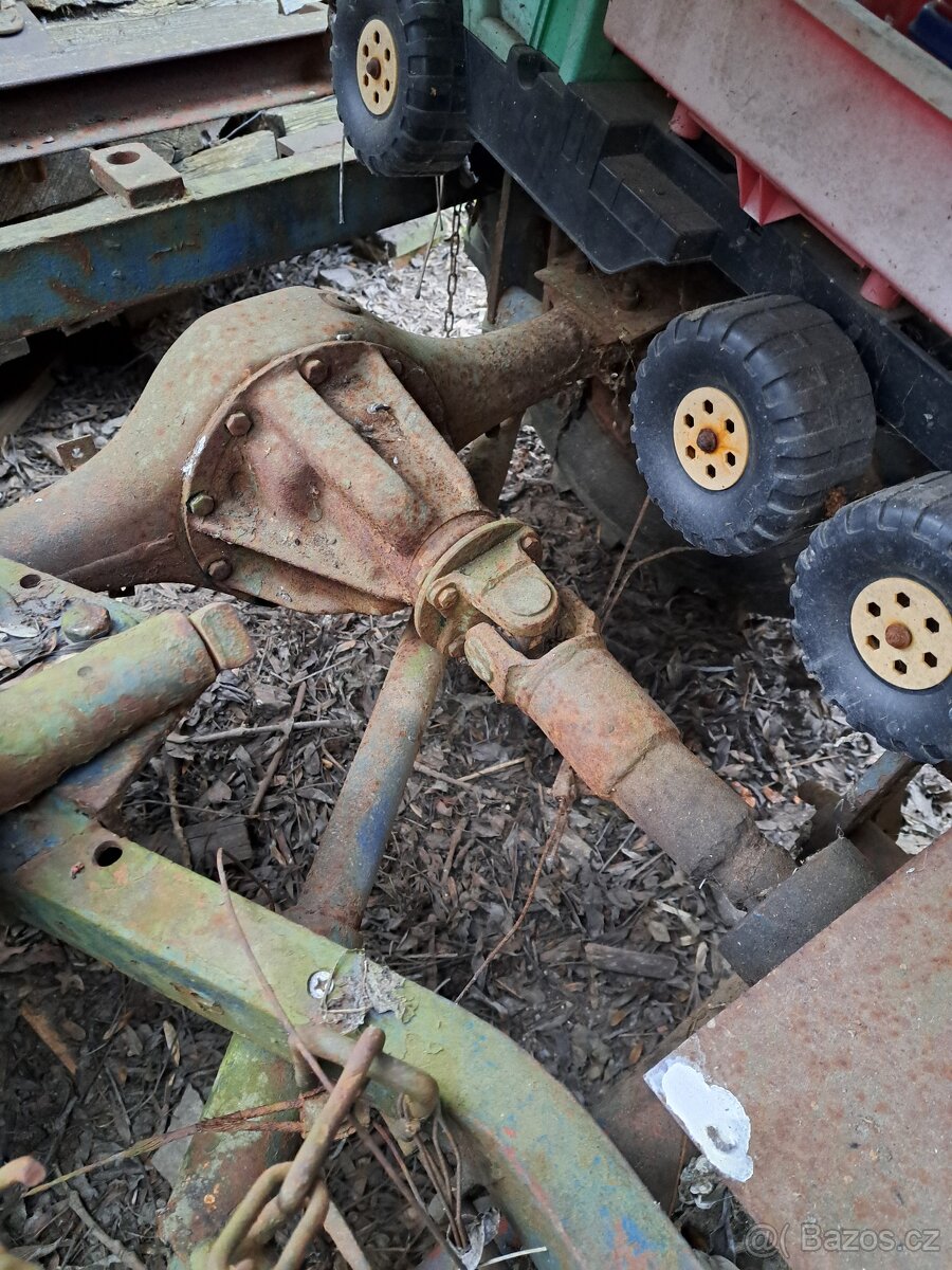 Domácí traktůrek se sečkou - 8