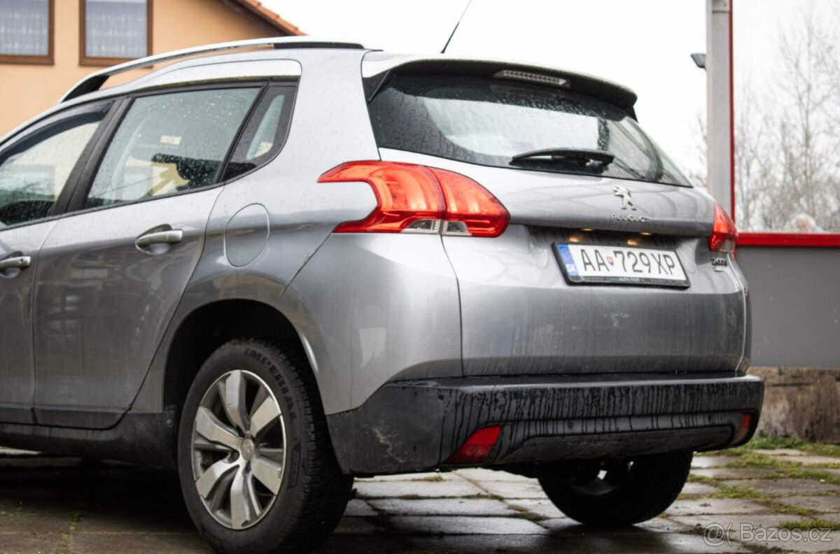 Peugeot 2008 1.2 PureTech 81 kW - 8