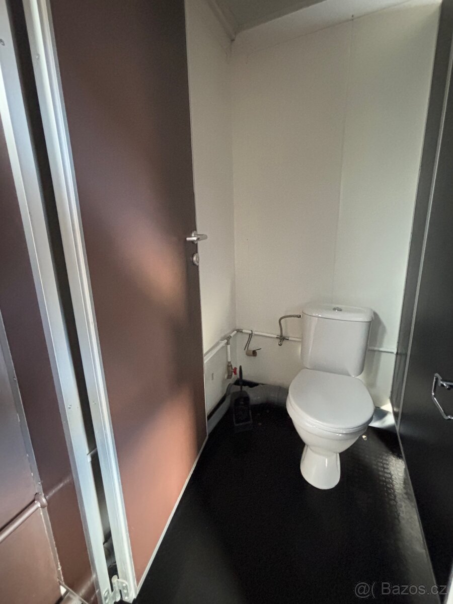Sanitární / WC kontejner / 3x WC a 3x pisoár - 8