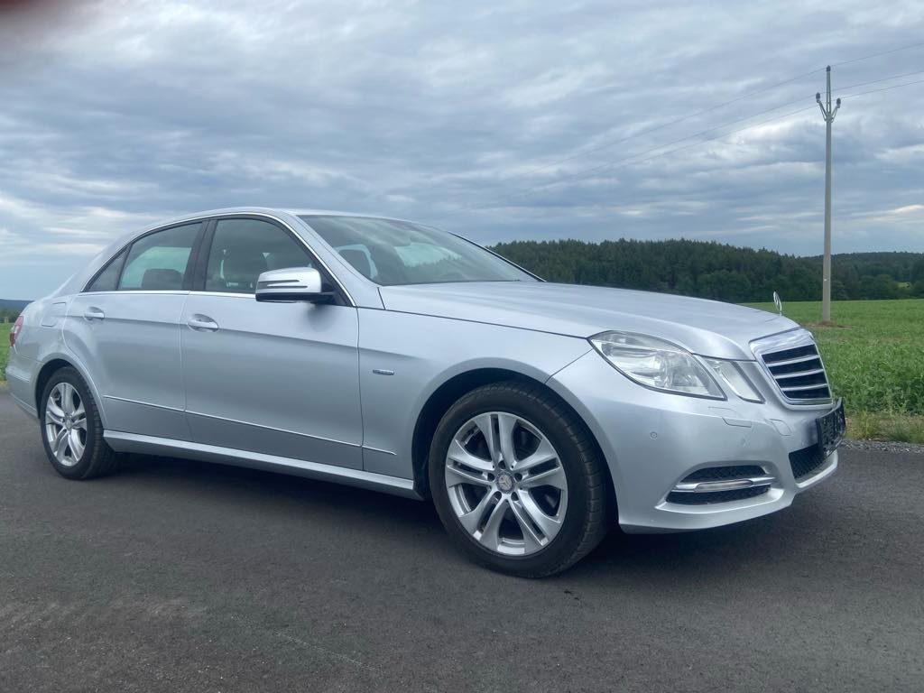 Mercedes E 4x4,3.0 CDI,195kW(265PS),229t.km,Xenony,TOPstav - 8