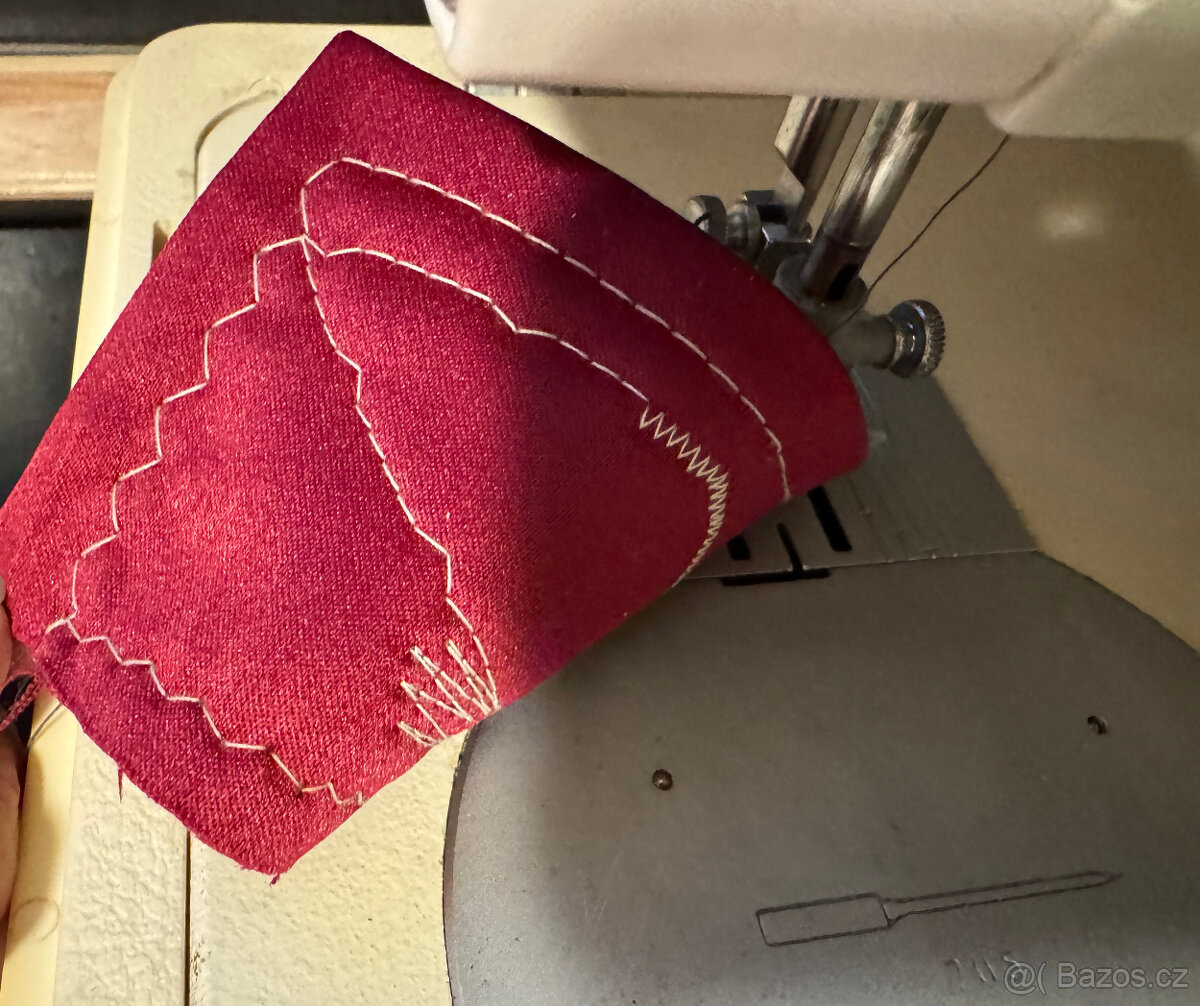 Šicí stroj Victoria Detmold kovový - 8