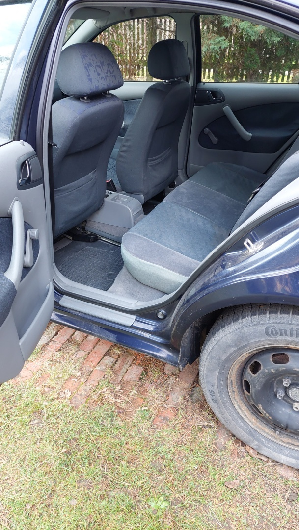 Octavia I, benzín 1.6, r.v. 1999, STK do 27, 265 000 km - 8