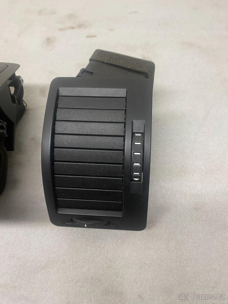 ŠKODA OCTAVIA 2 2004-2013 - VÝDECHY TOPENÍ - 8