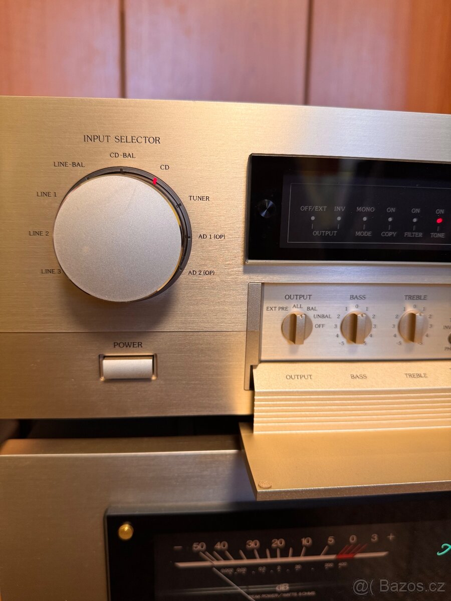 Accuphase C-2400; Accuphase P-450 - 8