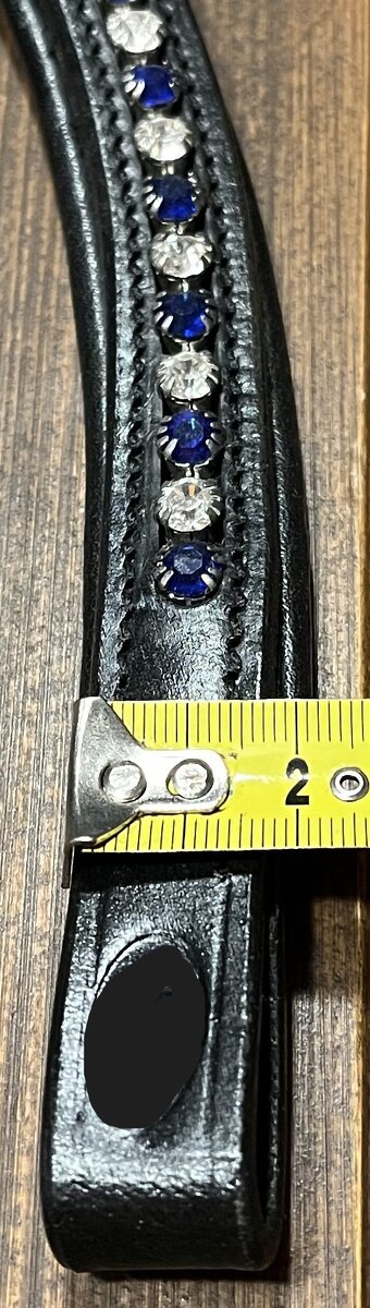 Čelenka k anglické uzdečce černá s bílo/modrou - 8