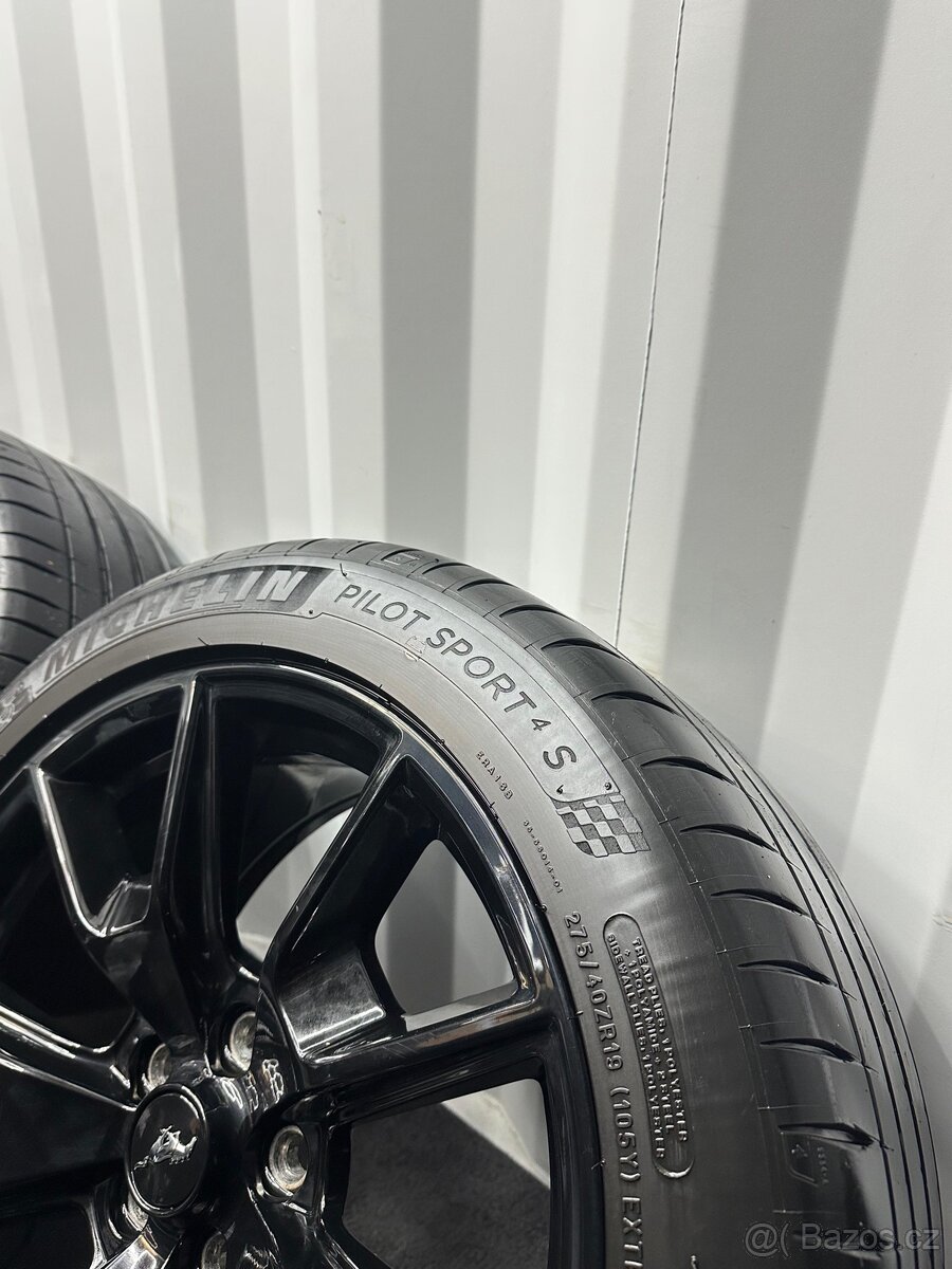 Ford Mustang alu kola original 55letá edice r19 - 8