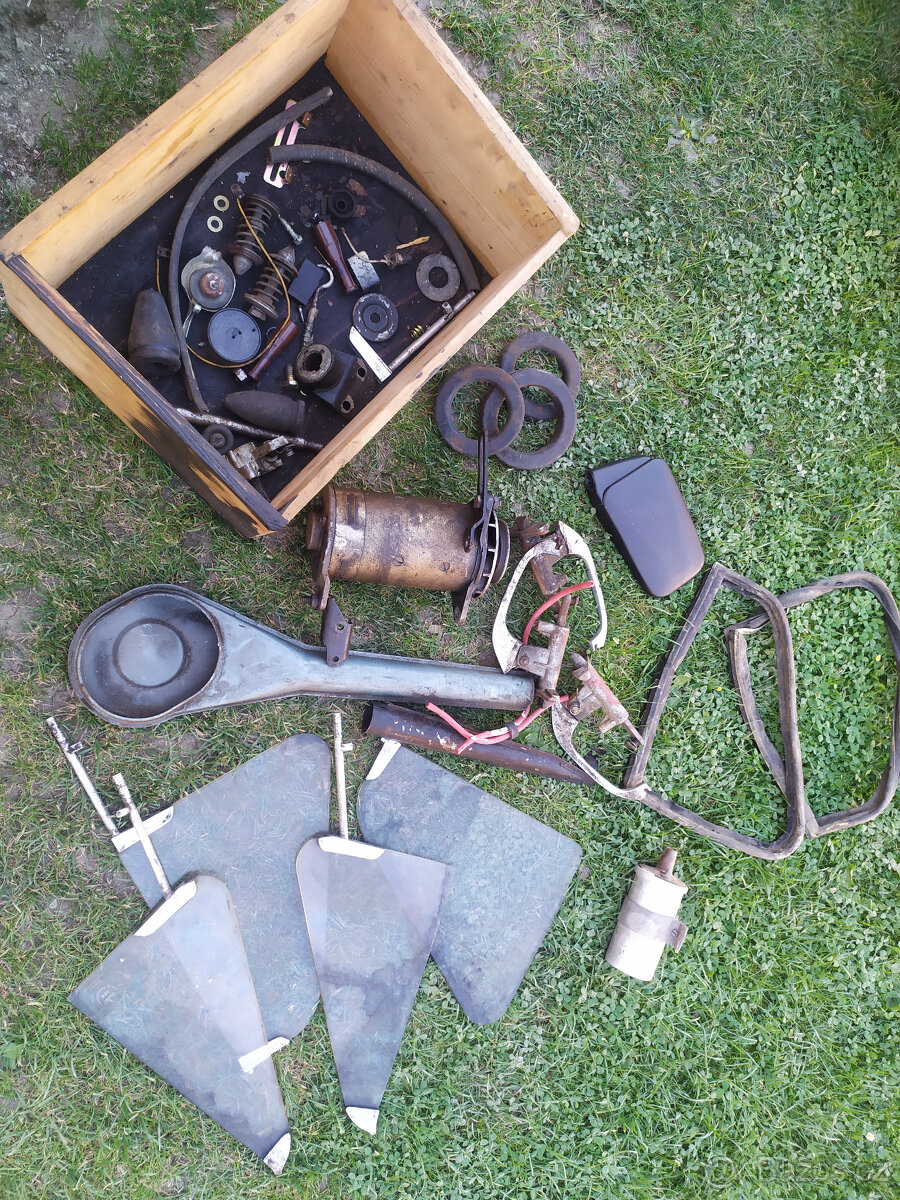 Starožitosti/sbírka - 8