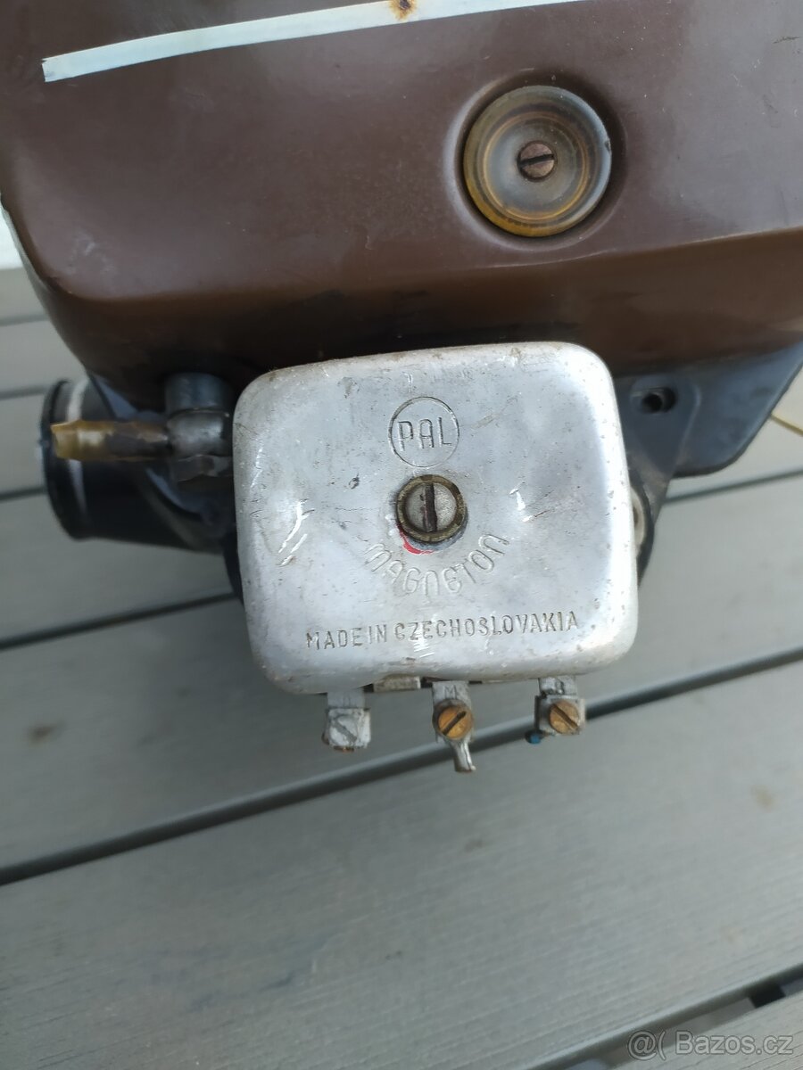 Původní filtr box ČZ - 8