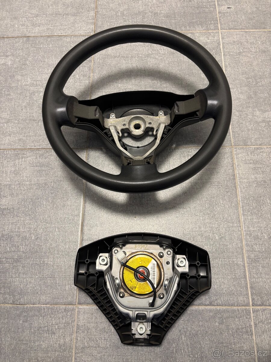 Volant Peugeot 107 - 8