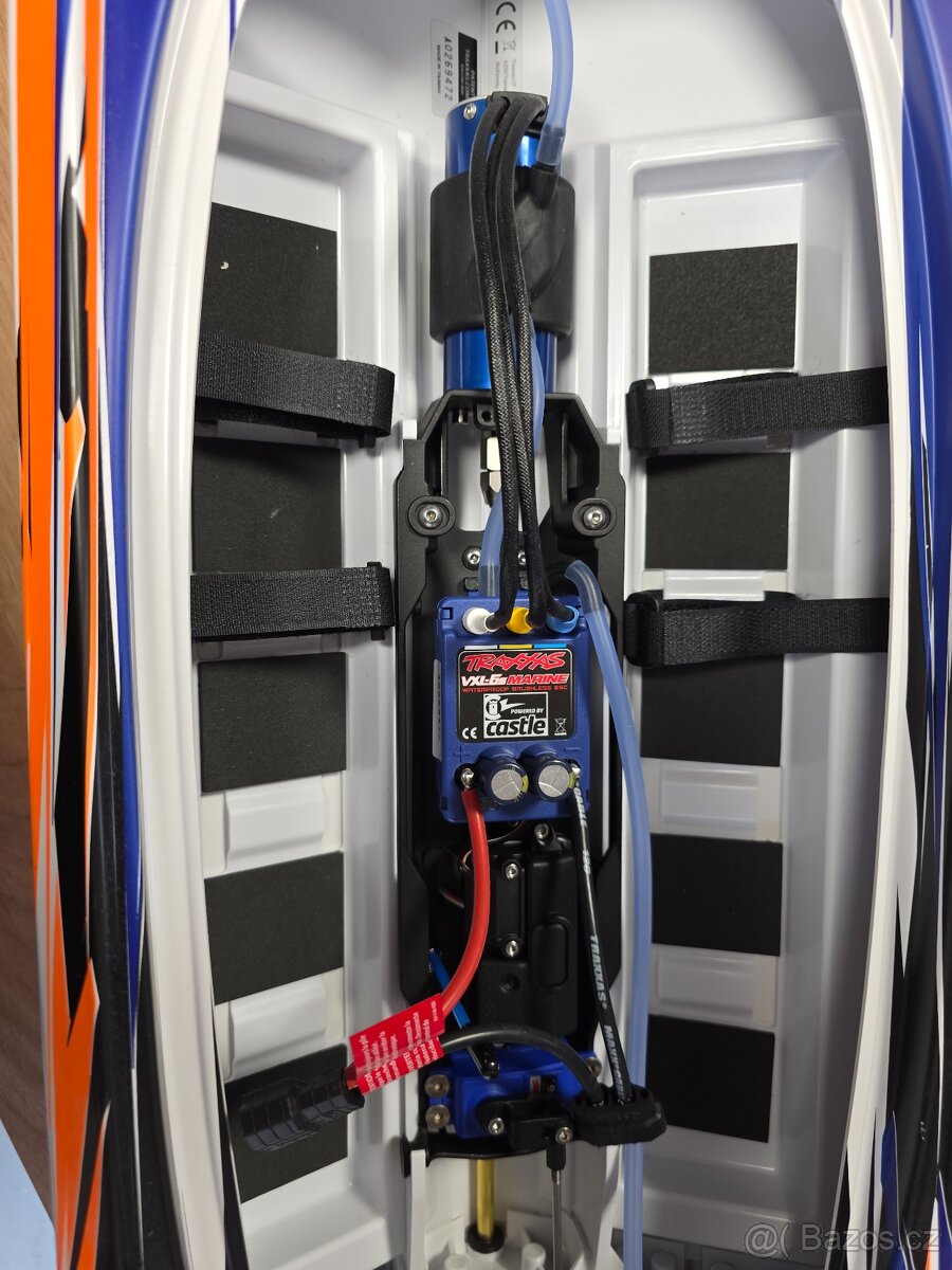TRAXXAS SPARTAN s příslušenstvím - 8