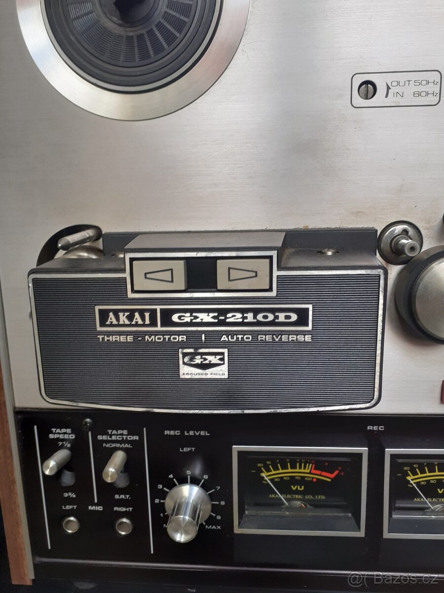 Akai kotoučový magnetofon - 8