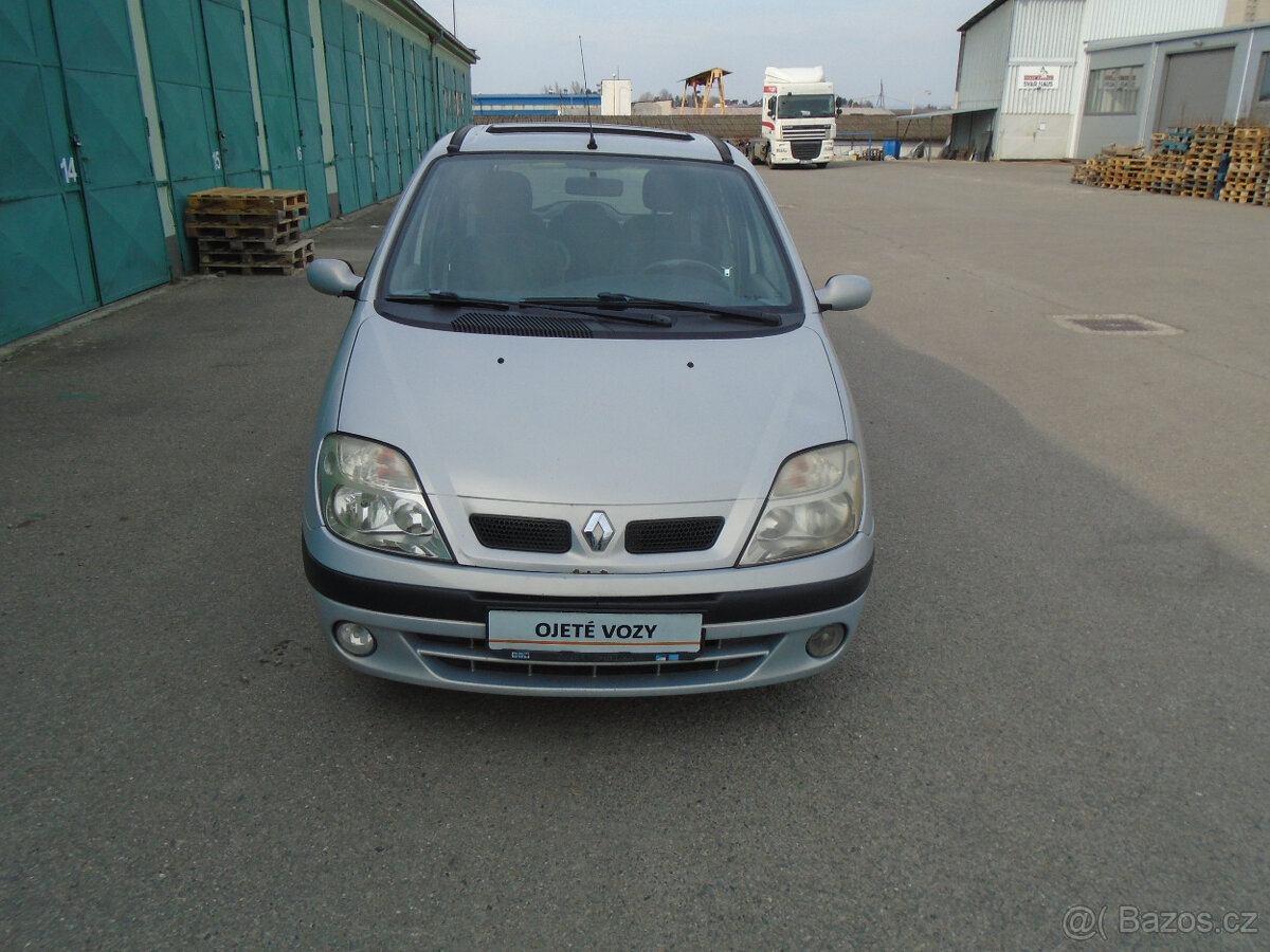 Renault Megane Scenic 1.6 16V - 8