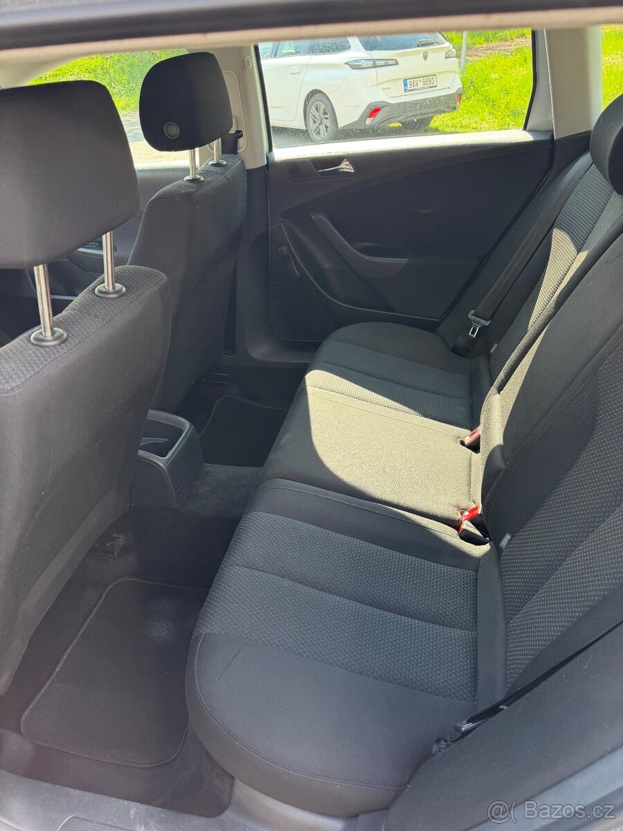 Volkswagen Passat b6 - 8