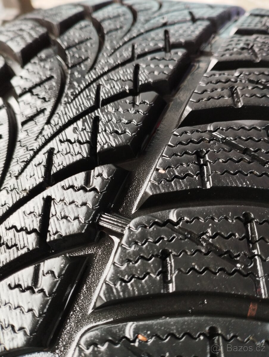 Zimní pneu 205/55/16 Dot-2424 - 8