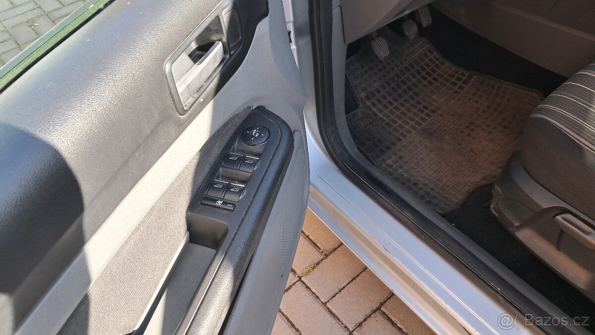Ford Focus Kombi 1.6i / 74KW - 8