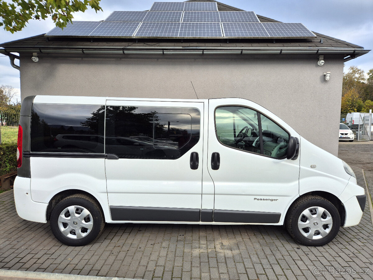 Renault Trafic 2,0 CDi 9 Míst Klima TZ 249.999Kč - 8