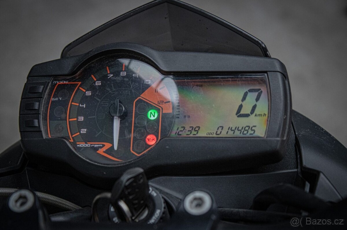 KTM 990 Super Duke R - 8