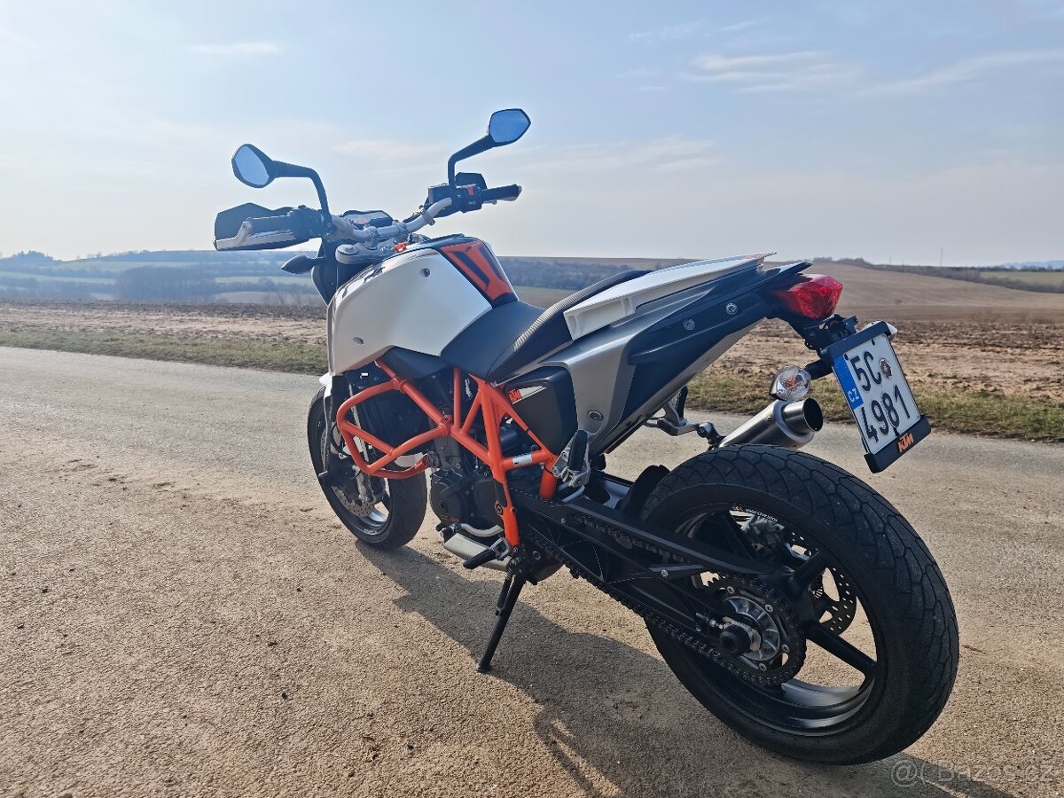 KTM 690 Duke - 11/2012 - 10 433 km - 8