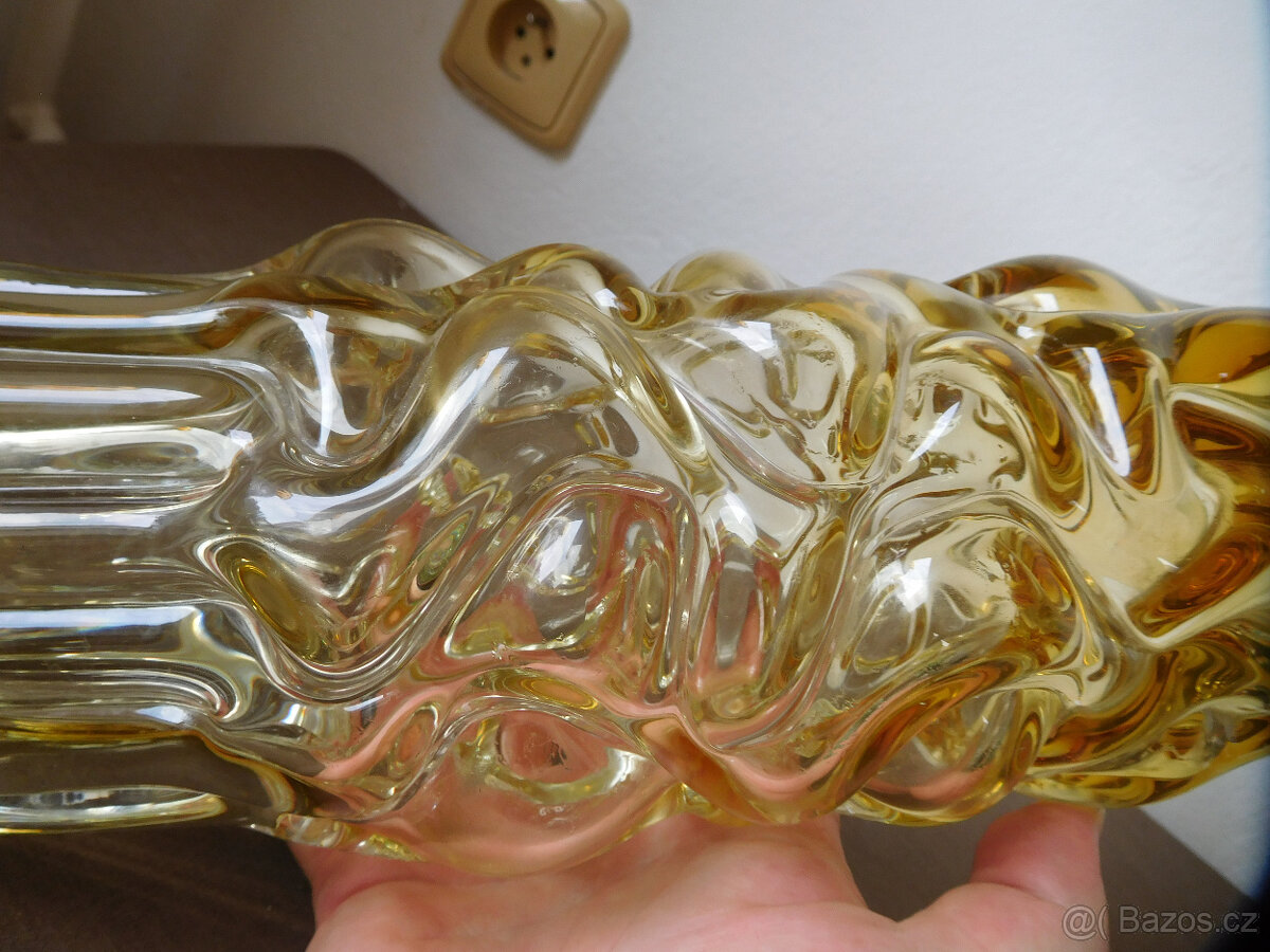 VÁZA - PAVEL HLAVA - MOZEK - HUTNÍ SKLO - 8