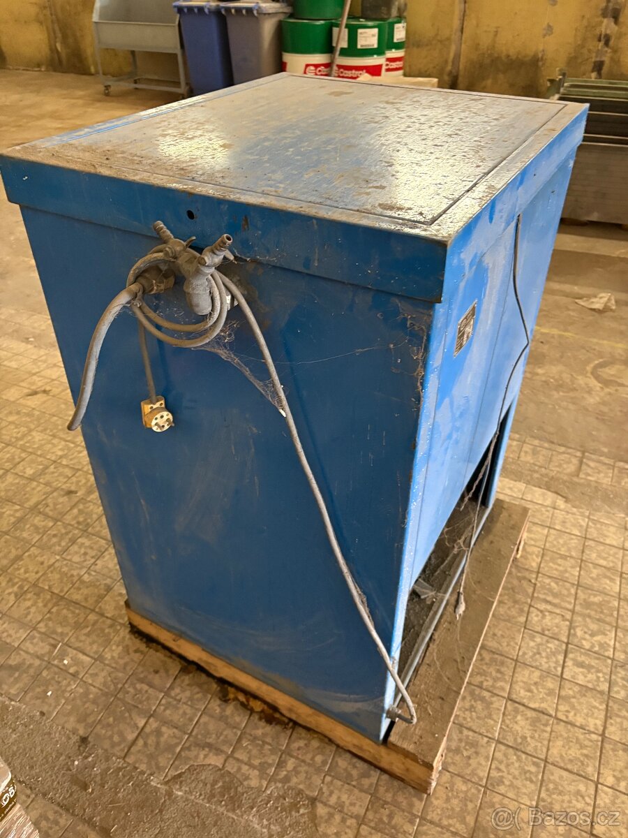 Vytvrzovací pec EUROTHERM 91 + odvlhčovač vz - 8