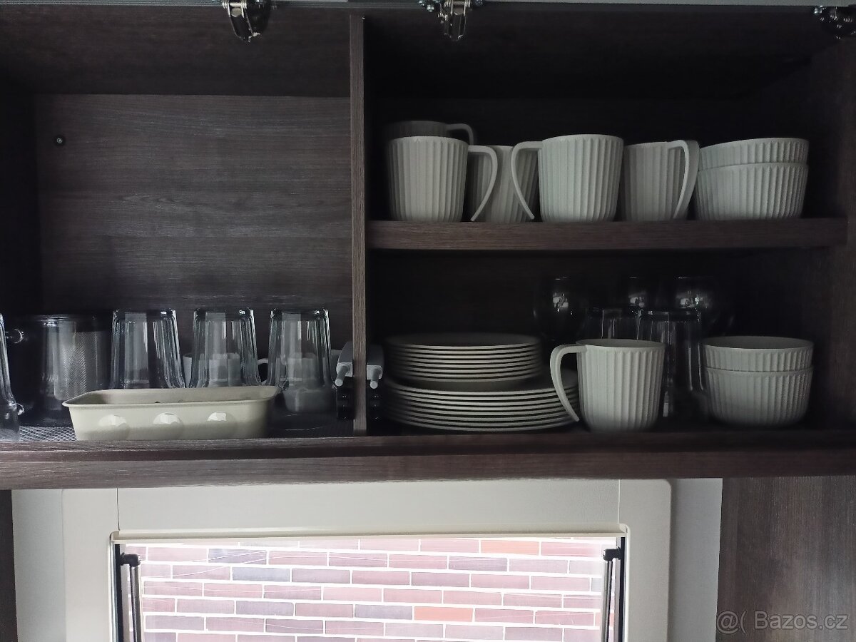 Benimar S346 6 os. jízda + spaní - 8