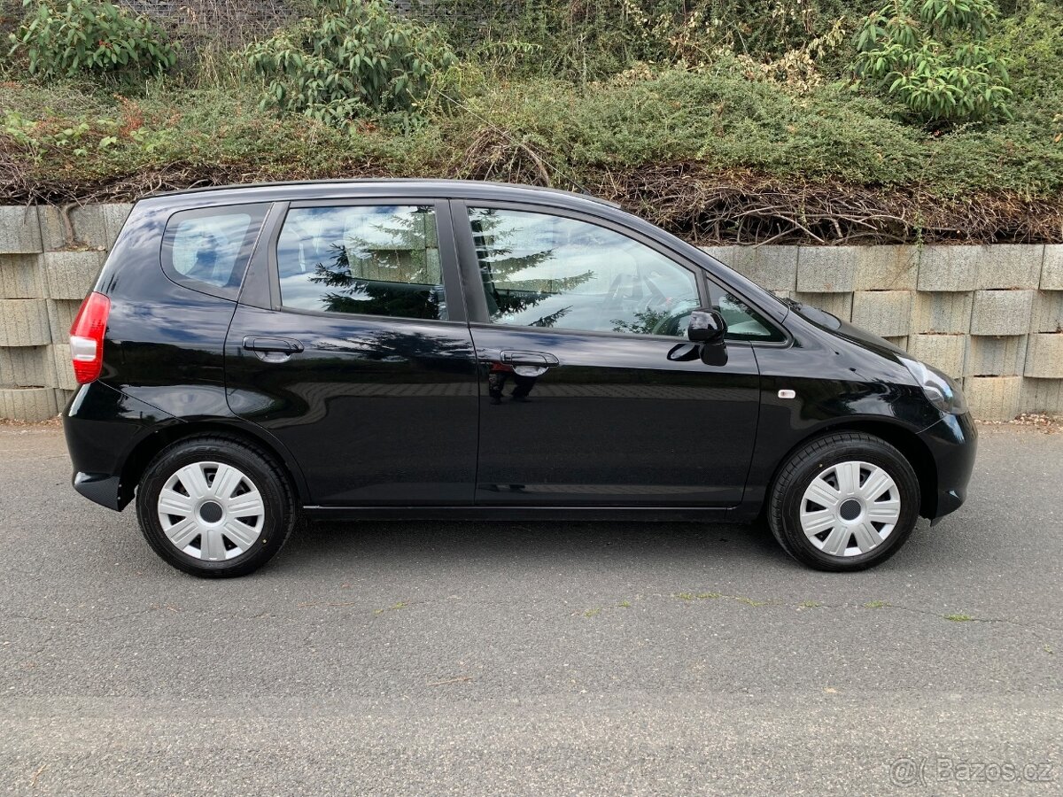 Honda Jazz 1.3 i - 16 V - 8