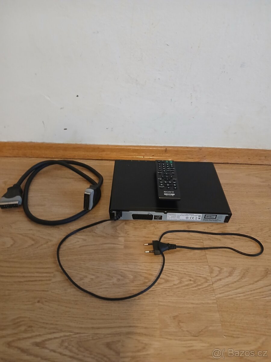 NOVÝ PO ZÁRUCE DVD PŘEHRAVAČ ZN. SONY - 8