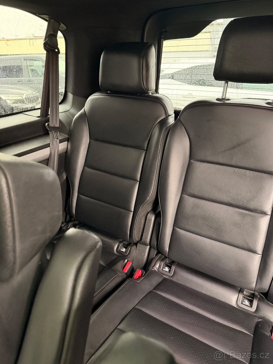 Peugeot expert traveller - 8