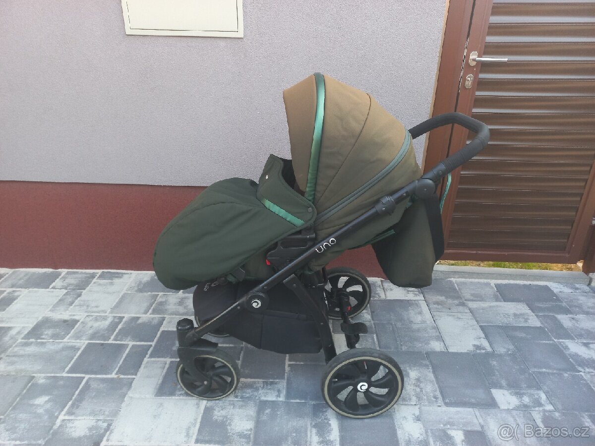 Kočárek Tutis UNO - 8